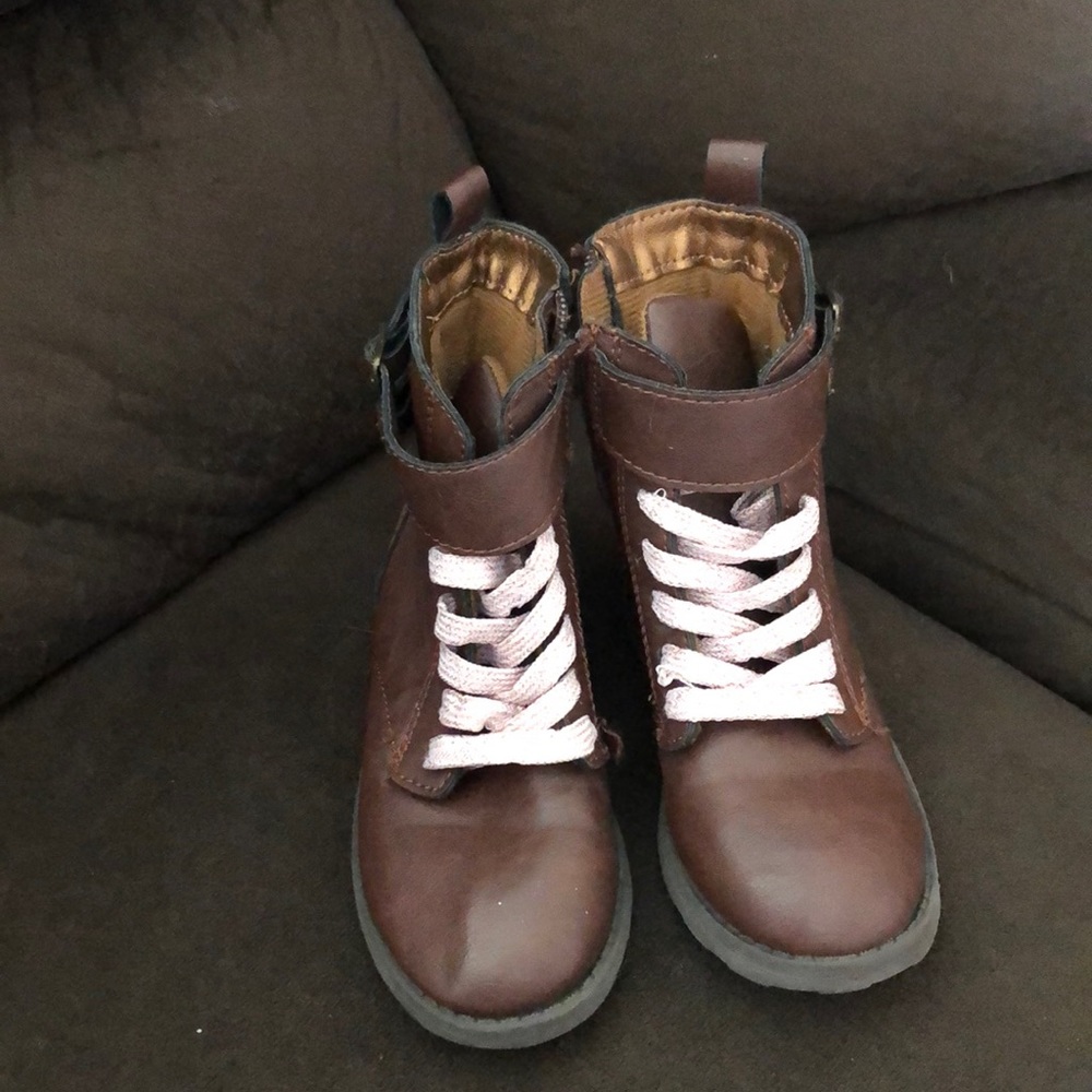 Carter’s toddler girl boots